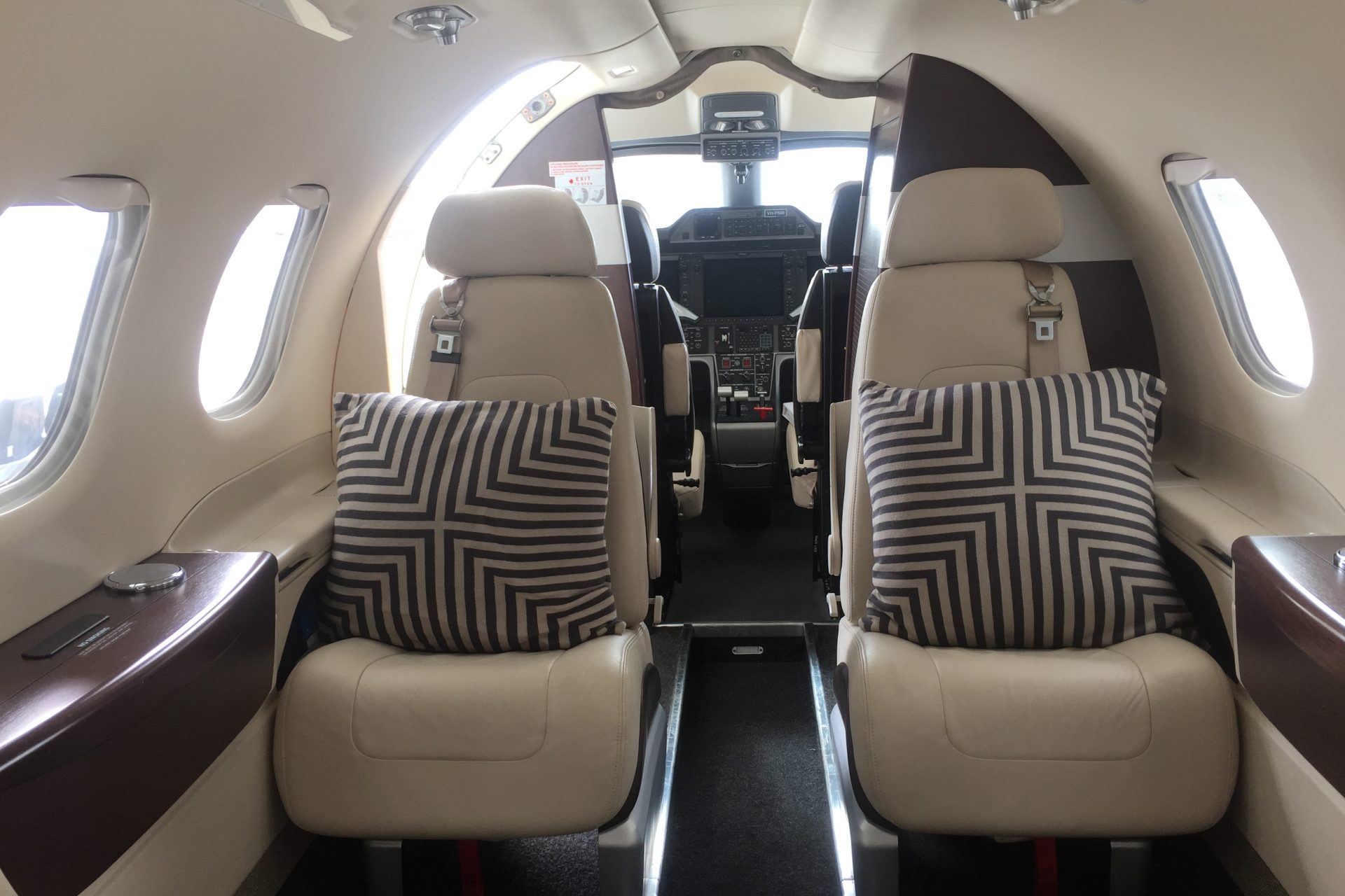 Embraer Phenom 100